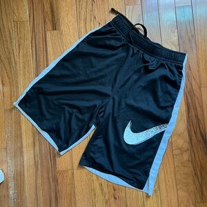 Nike Black Dri-Fit Shorts White Nike Swoosh Drawstring Basketball Boys XL 18-20